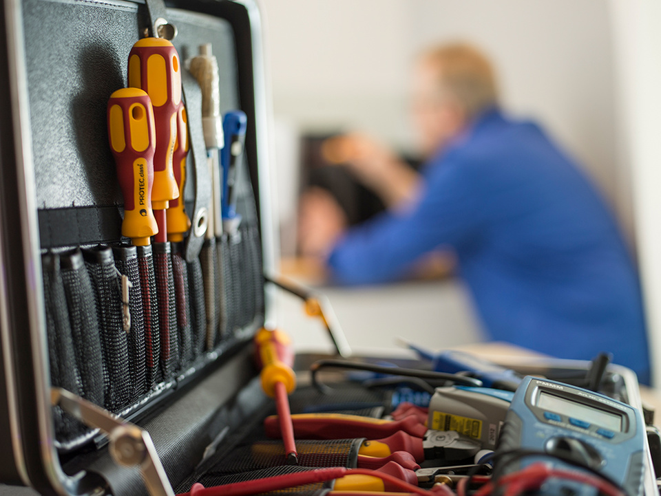 C F022411 bei Michael Belz Elektro in Gelnhausen-Hailer